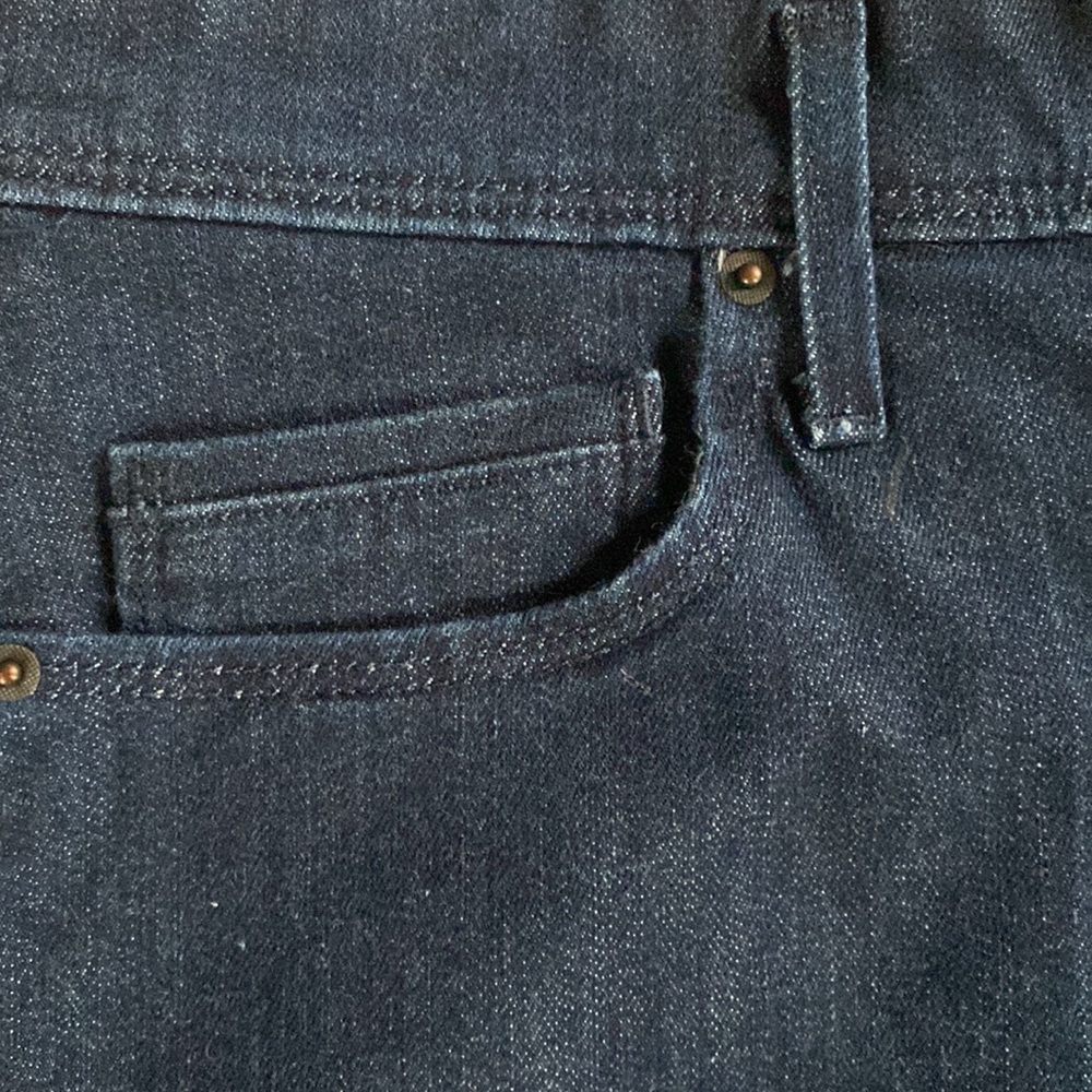 Levi’s Dark Denim Mid Rise Shorts sz 4 - Picture 3 of 6